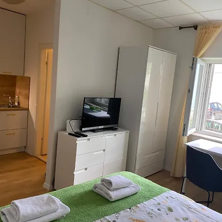 Zsa Zsa Zenta 2 Apartment *